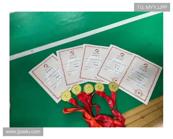 广州羽毛球队在世界锦标赛积分榜中以90分稳居第一名展现强大实力