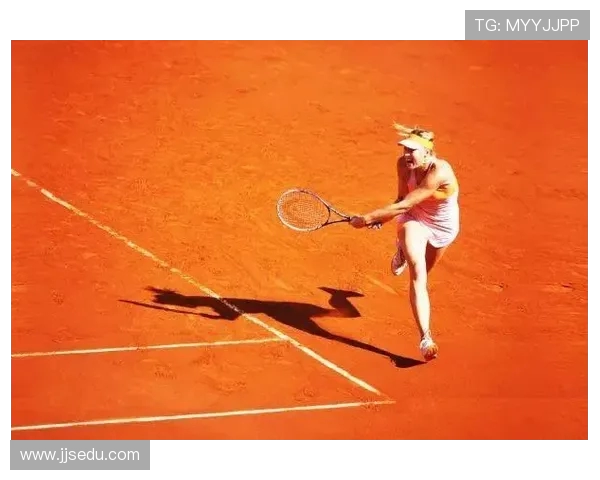 从草地到红土网球运动的历史演变与技术革新之旅