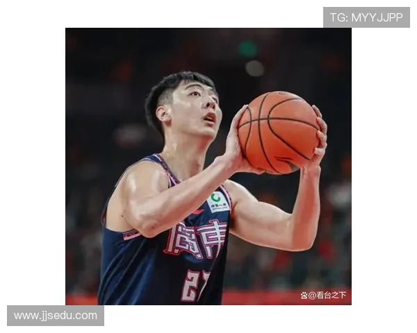 广东宏远迎战浙江稠州 激烈对决引发球迷热议